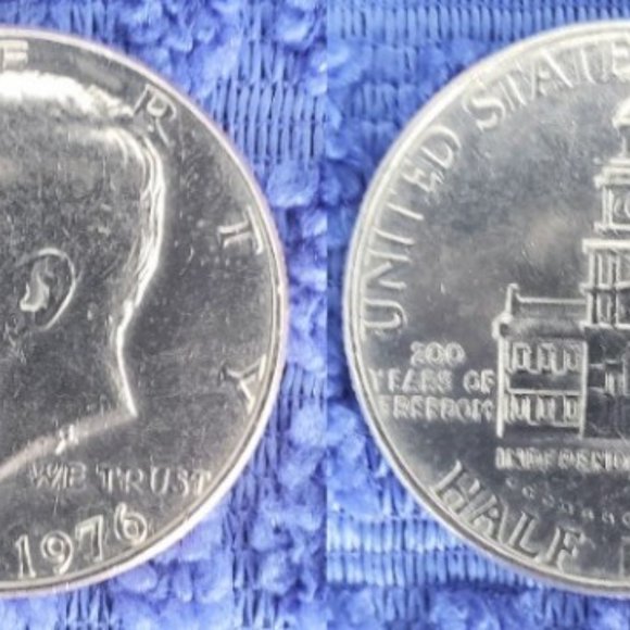1776-1976 John F. Kennedy Bicentennial 'D' Half Dollar 50 CENT - Picture 3 of 3